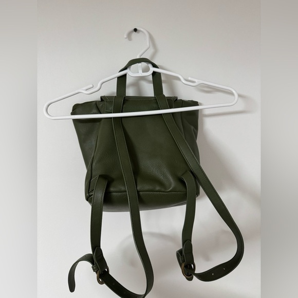 UNIVERSAL THREAD GOODS CO green backpack - Picture 8 of 11